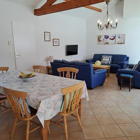 Holiday home Maison Confortable Avec Piscine Privee, 3 Chambres, Proche Foret Et Plage. - Fr-1-323-542 *