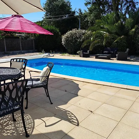 Maison Confortable Avec Piscine Privee, 3 Chambres, Proche Foret Et Plage. - Fr-1-323-542