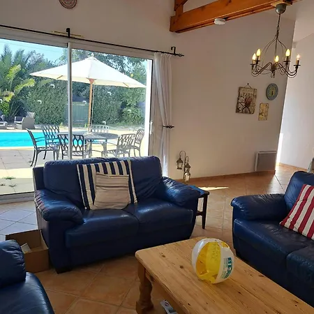 Maison Confortable Avec Piscine Privee, 3 Chambres, Proche Foret Et Plage. - Fr-1-323-542 *