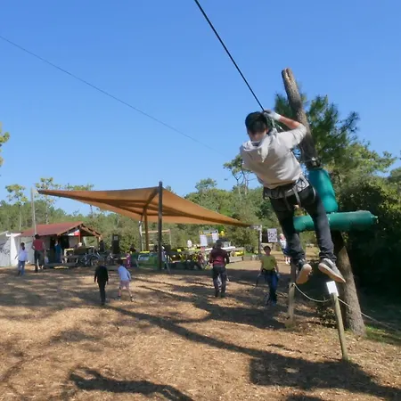 Belle Avec Piscine Dans Quartier Calme A - Fr-1-323-542 *