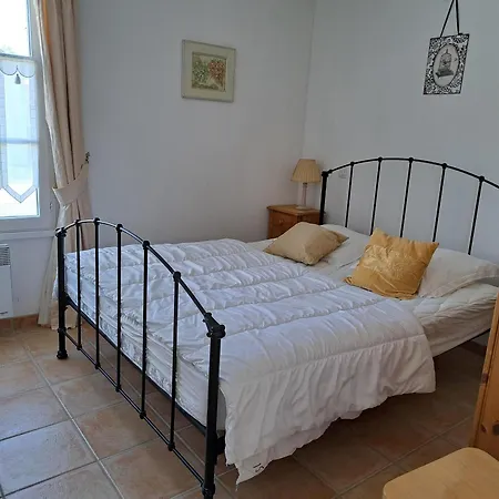 Holiday home Belle Avec Piscine Dans Quartier Calme A - Fr-1-323-542 *